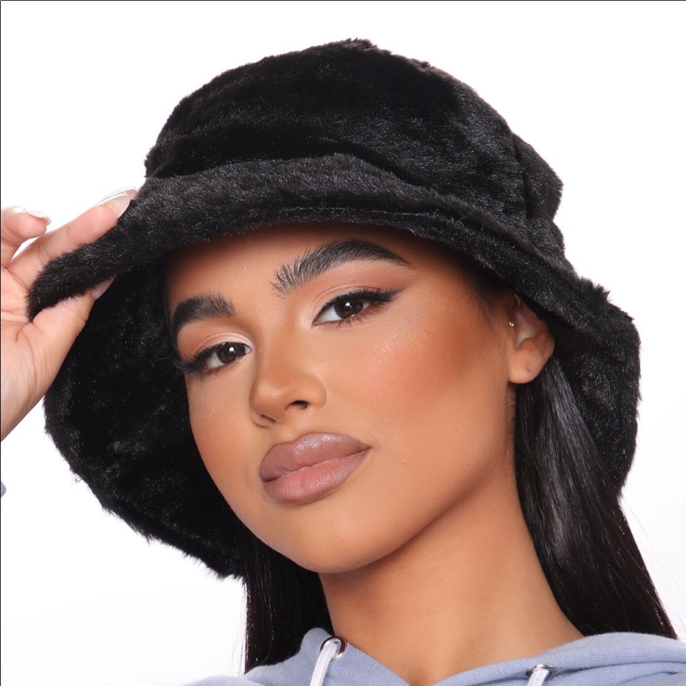 Fashion nova hat